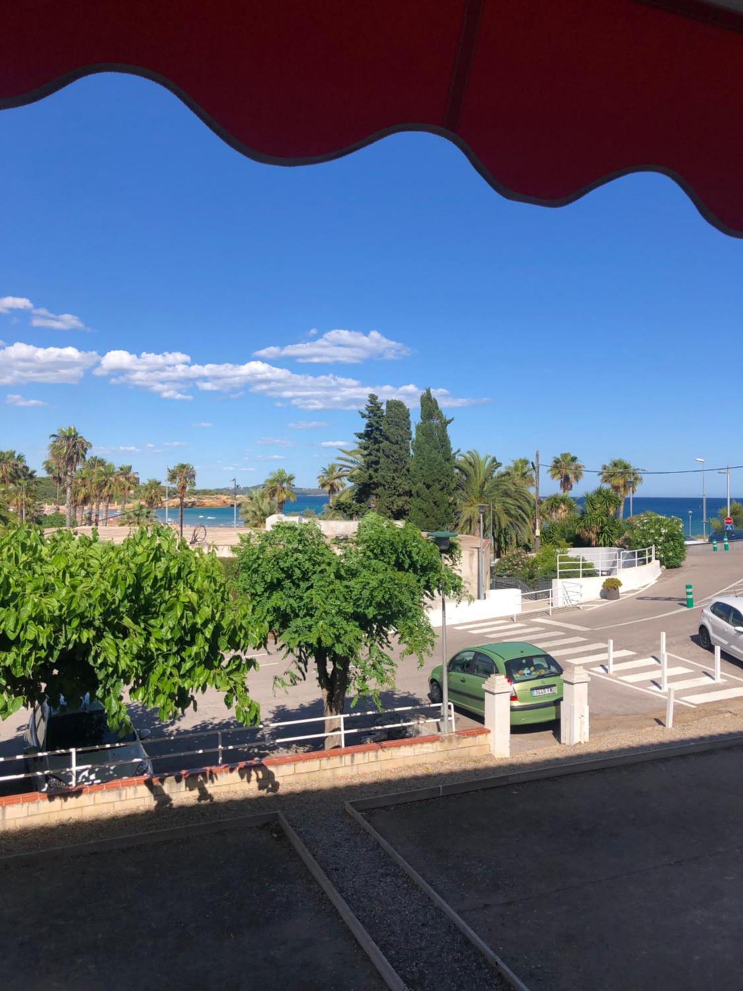 Apartment In Front Of Arrabassada Beach Tarragona Exterior photo